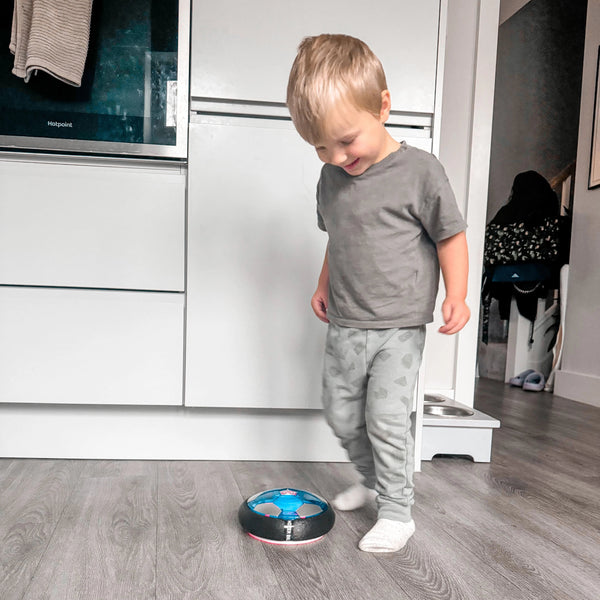 GlowKick™ – LED Indoor-Schwebeball